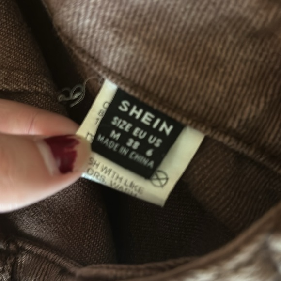 Brown High Waist Cargo Shorts - Picture 3 of 6